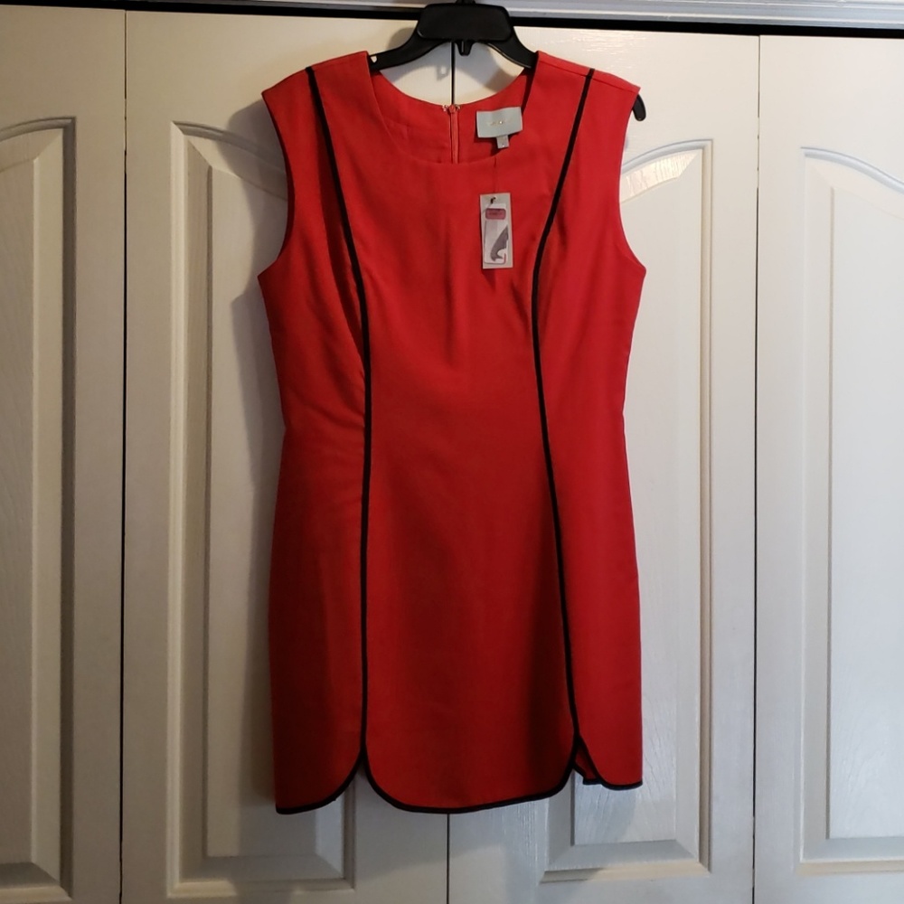 Dress - Picture 3 of 4